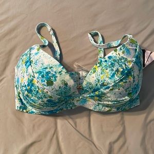 38DDD bikini top Victoria’s Secret